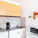 Apartment T2 - Front De Mer, Parking Prive, 4 Couchages, - Fr-1-409-6 *
